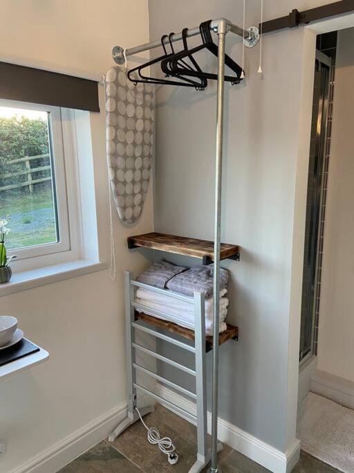 Adorable Bedsit For You, Partner And Your Pet! Stepaside  المظهر الخارجي الصورة